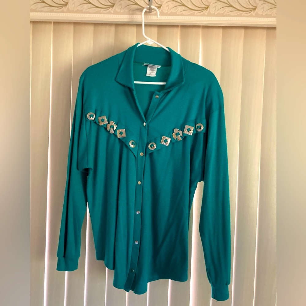 Lightweight turquoise southwest style shirt jacket/sweater!